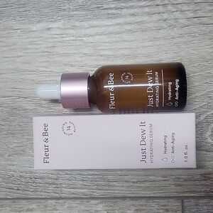 NIB Fleur & Bee Just Dew It Hydrating Serum 1 Oz